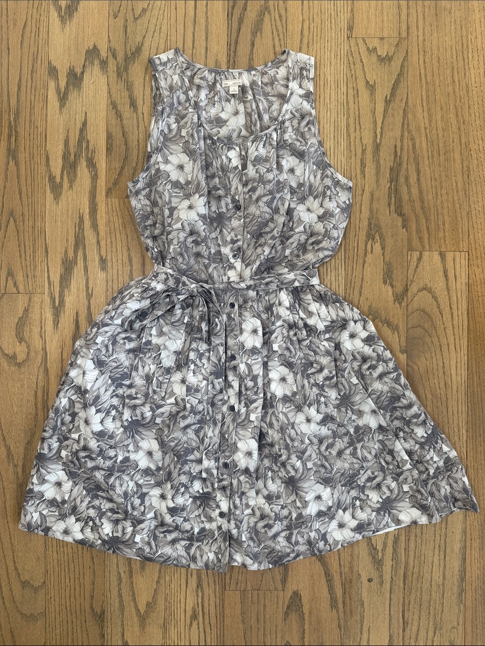 GAP Women’s Floral Sleeveless Button Down Dress in Gray, Black and White Size 2